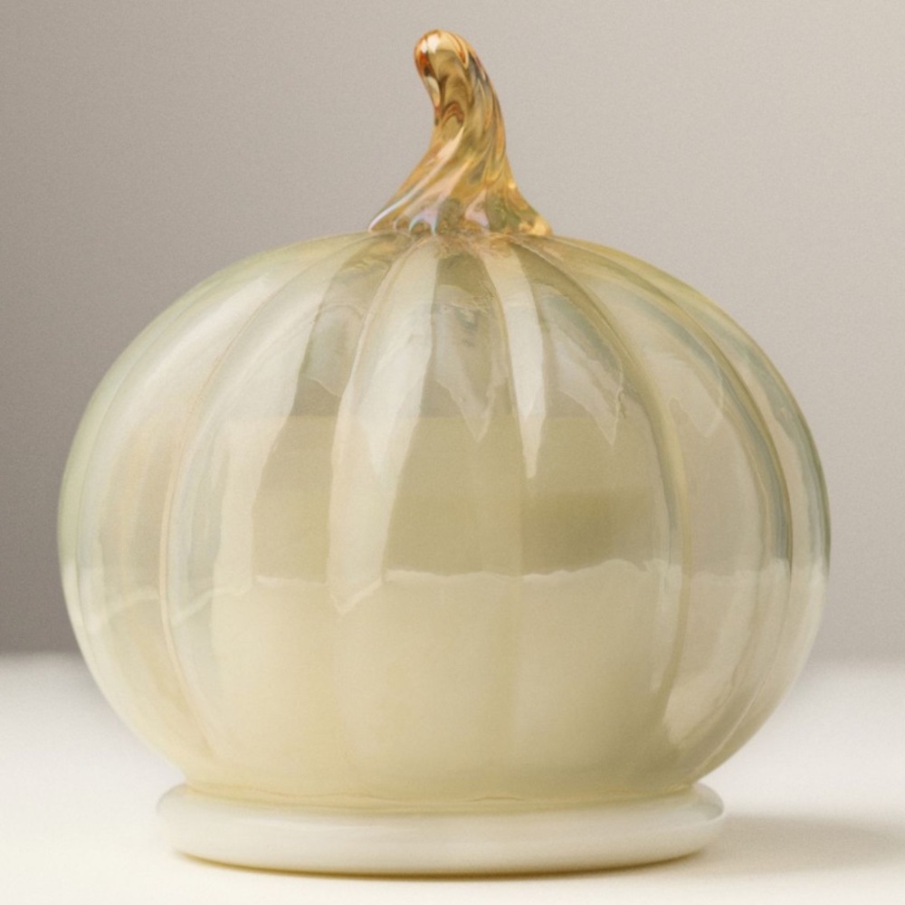 Gourmand Malted Pumpkin and Dark Rum Glass Pumpkin Candle and Cloche